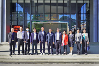 市人大常委會(huì)沈奎一行赴達(dá)意隆考察調(diào)研