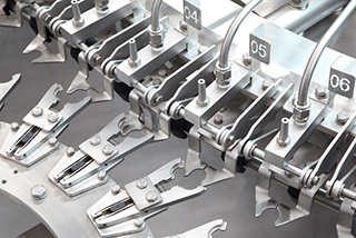 達意隆液體自動灌裝機助您實現(xiàn)高效生產(chǎn)